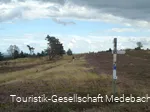 Wanderpfosten auf dem Rundweg