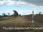 Wanderpfosten auf dem Rundweg