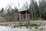 Glockenturm und Mahntafeln Esshoff