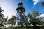 Wilzenberg Turm bei blauem Himmel im Sauerland