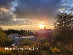Hochheidehuette bei Sonnenuntergang