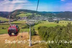 Blick aus der Ettelsbergbahn in Willingen auf die Seilbahn