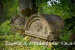 Grabsteine mit Engelskopf "Am Kahlen"