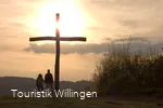 Gipfelkreuz im Sonnenuntergang