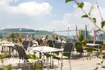 waldhotel-willingen-terrasse-gruppe.jpg